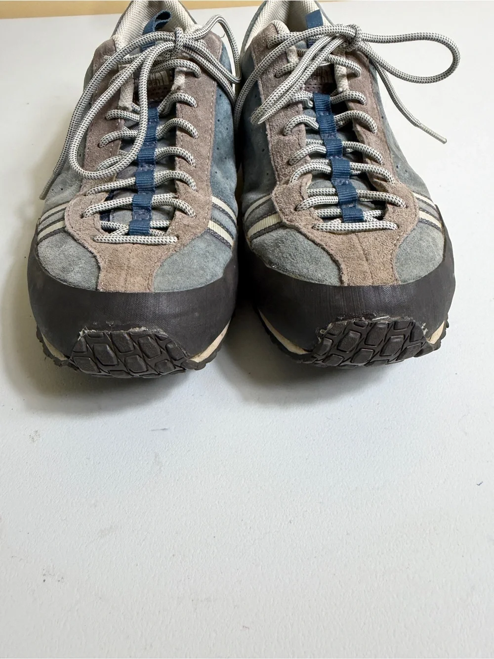 The North Face Suede Hiking Approach Shoes Blue Grey Women's Size 8.5 Gorpcore